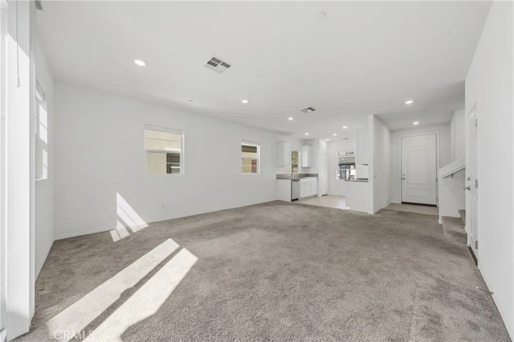 17016 Zion Canyon Country, CA 91387