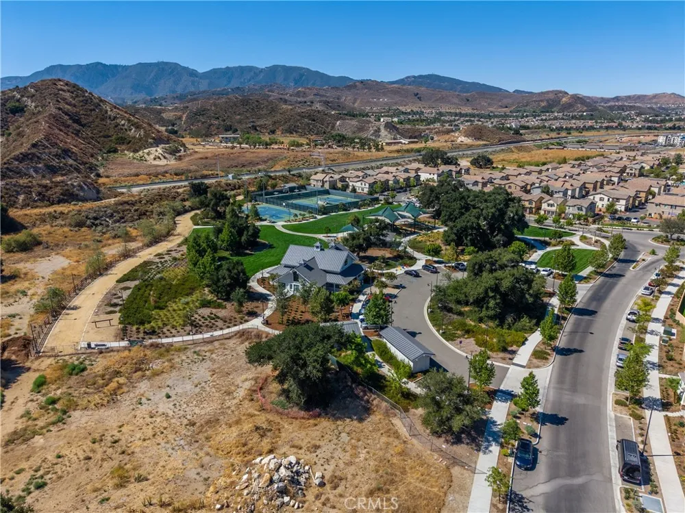17016 Zion Canyon Country, CA 91387