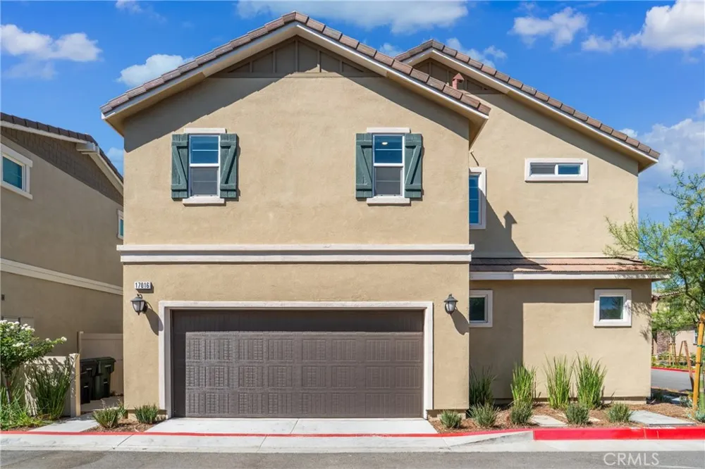 17016 Zion Canyon Country, CA 91387