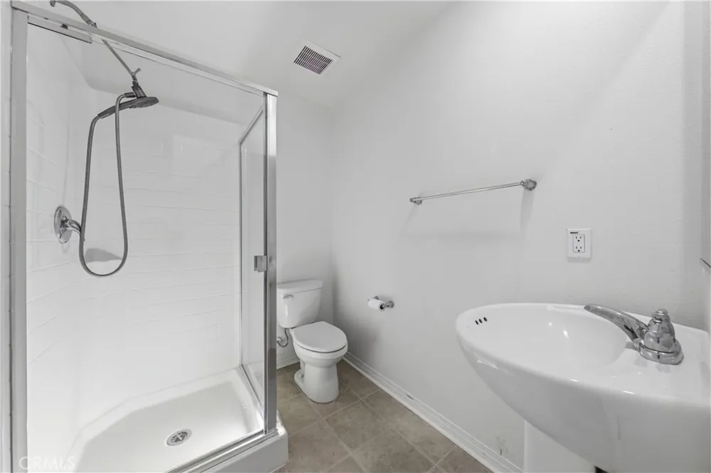 17016 Zion Canyon Country, CA 91387