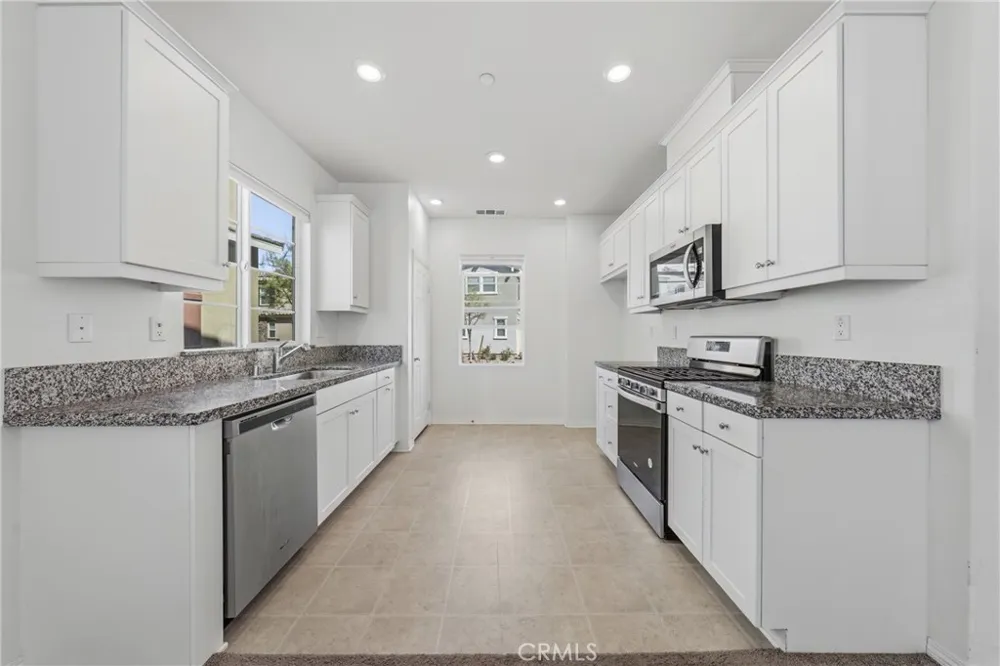 17016 Zion Canyon Country, CA 91387