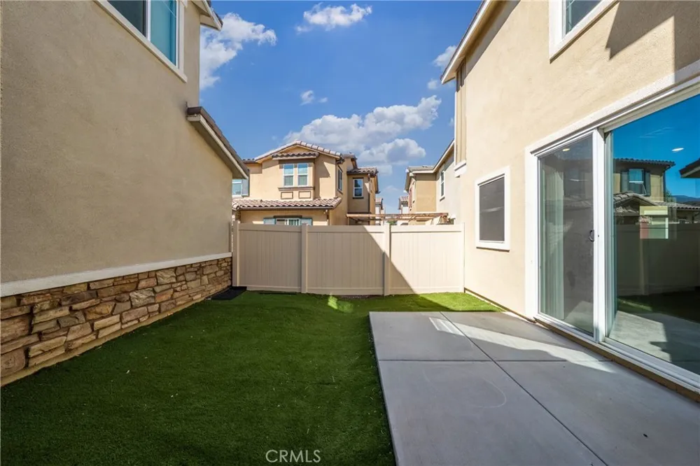 17016 Zion Canyon Country, CA 91387