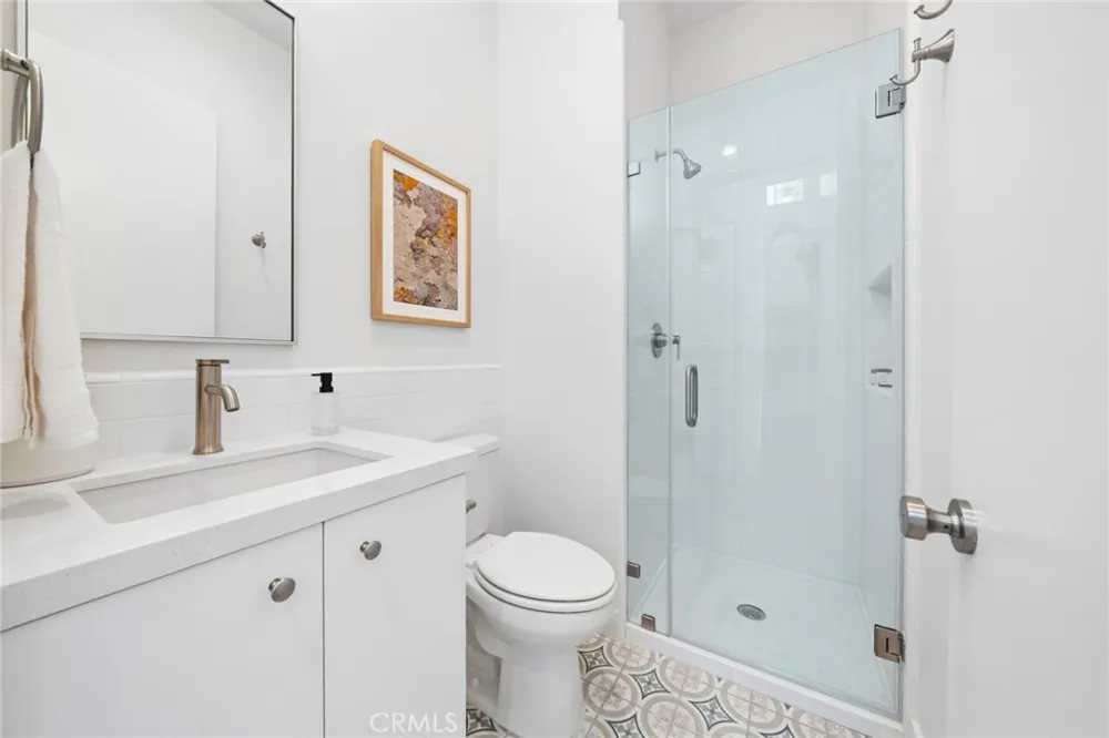 374 Hamilton St #B101 Costa Mesa, CA 92627