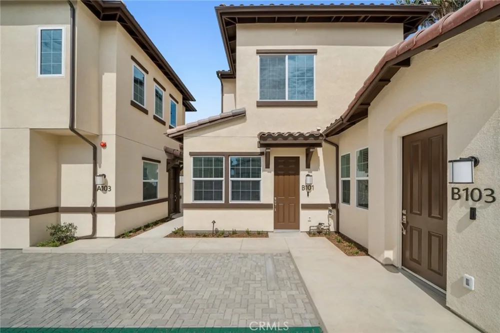 374 Hamilton St #B101 Costa Mesa, CA 92627