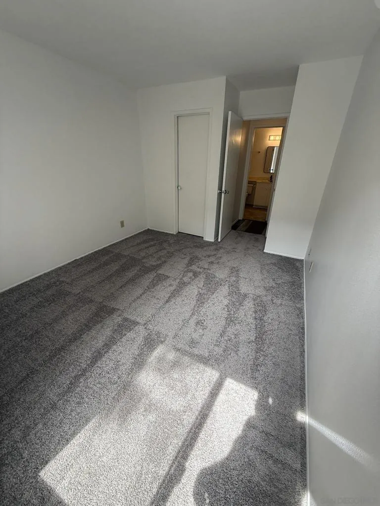 3549 Castle Glen #113 San Diego, CA 92123