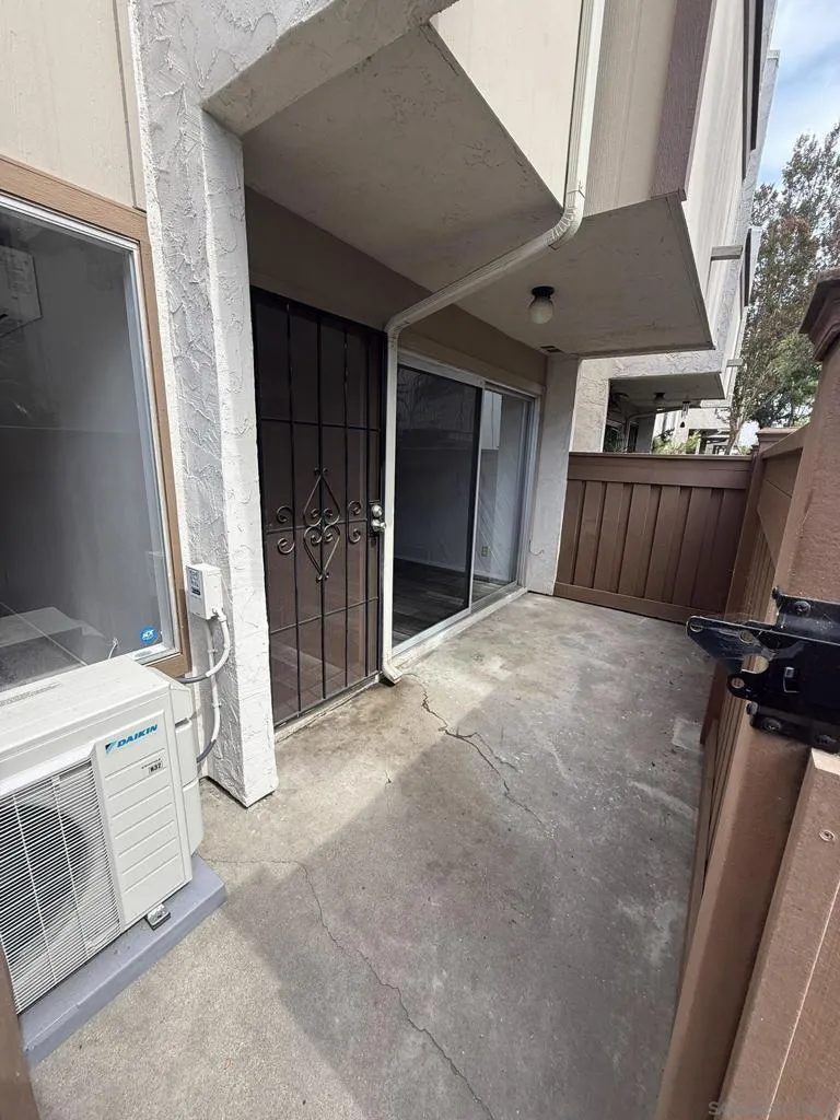3549 Castle Glen #113 San Diego, CA 92123