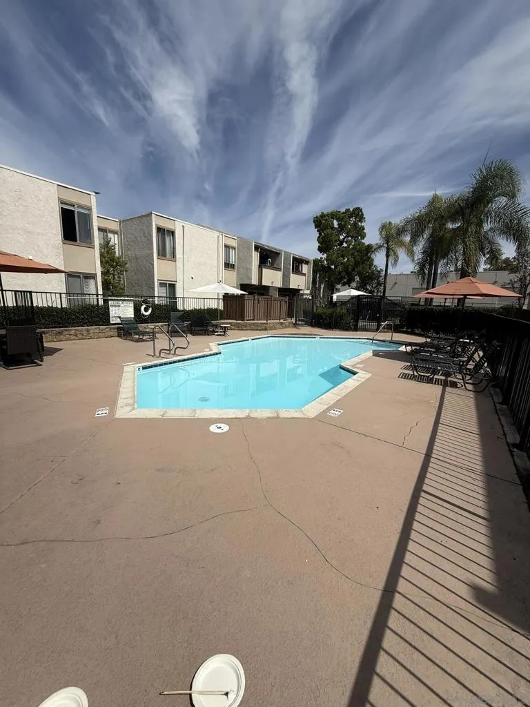3549 Castle Glen #113 San Diego, CA 92123