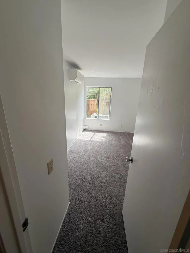 3549 Castle Glen #113 San Diego, CA 92123