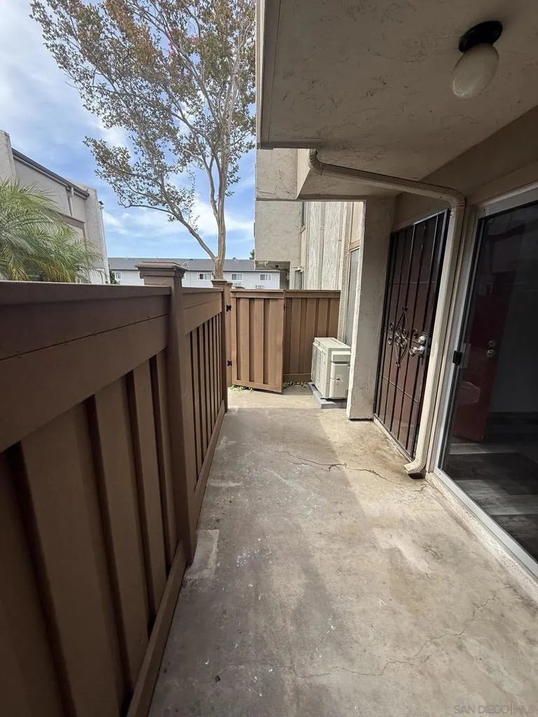 3549 Castle Glen #113 San Diego, CA 92123