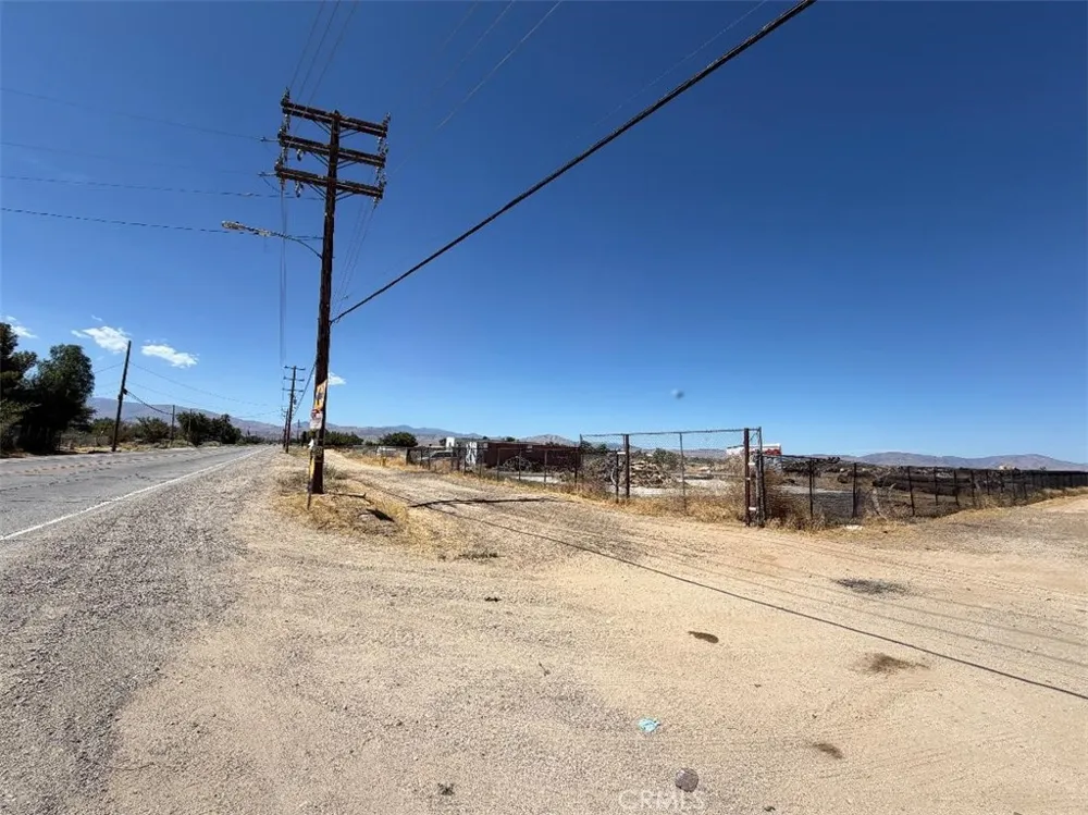 37000 90th Street E Sun Village, CA 93543