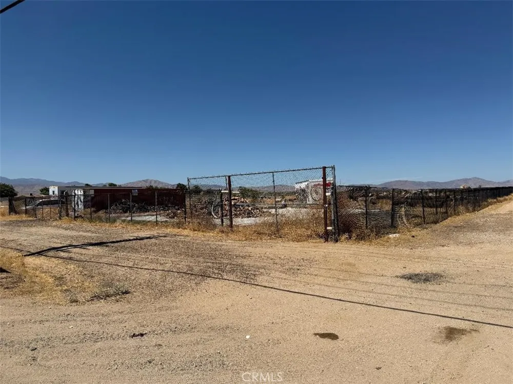 37000 90th Street E Sun Village, CA 93543