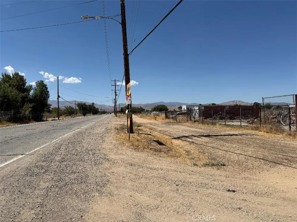 37000 90th Street E Sun Village, CA 93543