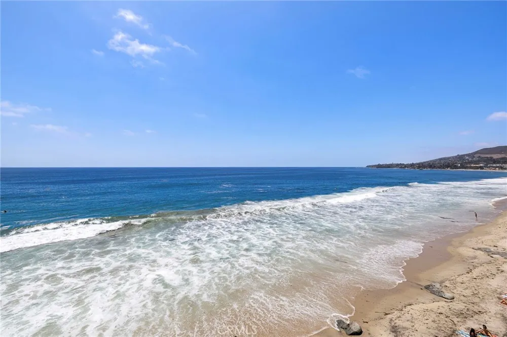 1045 Gaviota Drive #B Laguna Beach, CA 92651