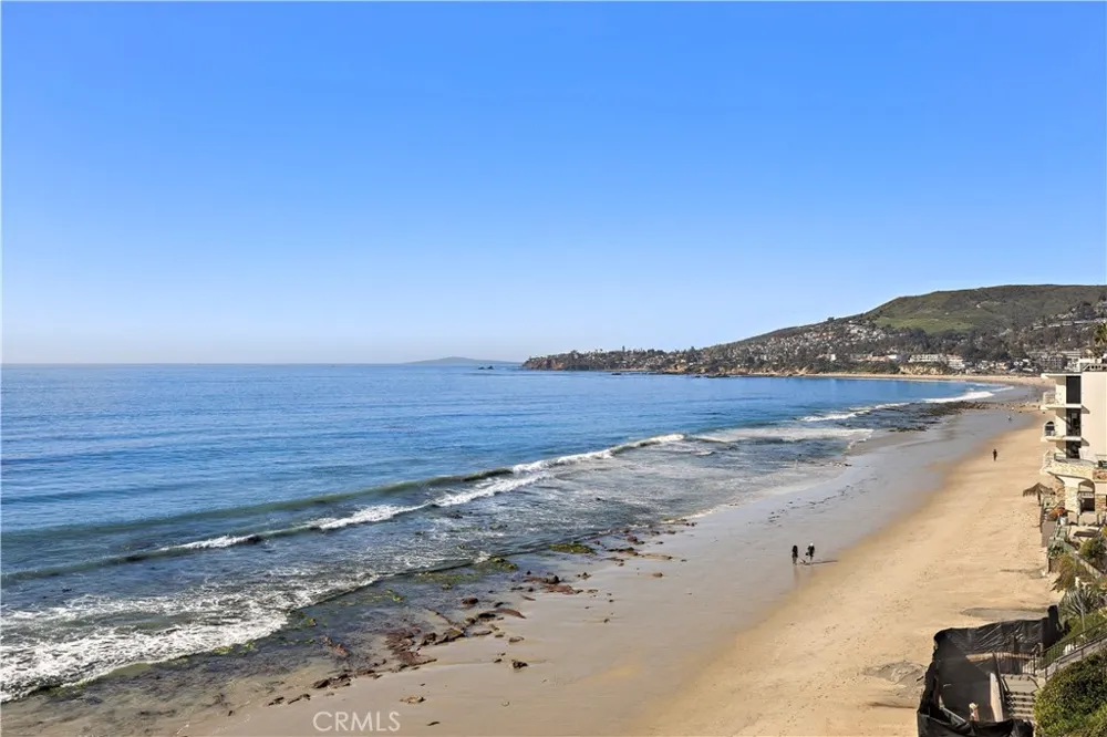 1045 Gaviota Drive #B Laguna Beach, CA 92651