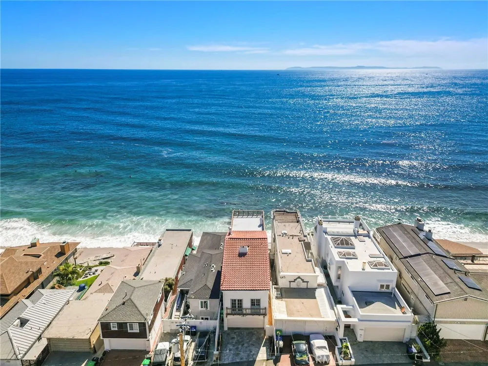 1045 Gaviota Drive #B Laguna Beach, CA 92651