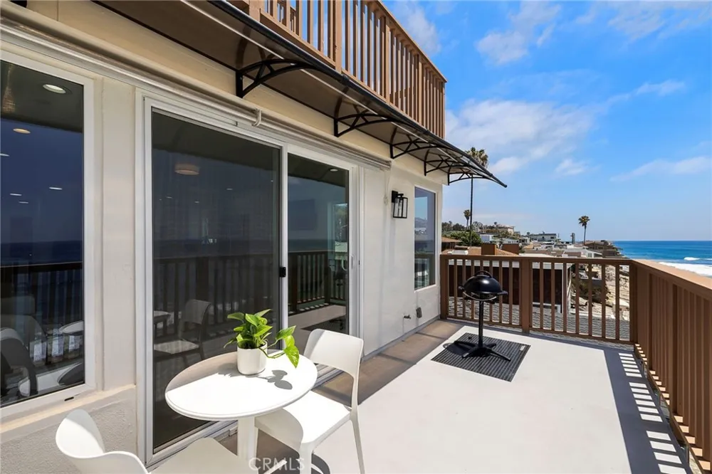 1045 Gaviota Drive #B Laguna Beach, CA 92651