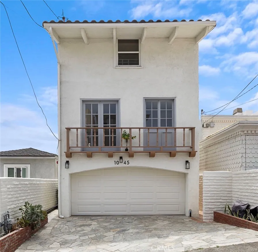 1045 Gaviota Drive #B Laguna Beach, CA 92651