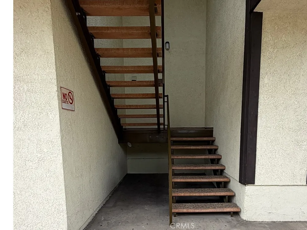 5227 Eagle Dale Avenue #4 Eagle Rock, CA 90041