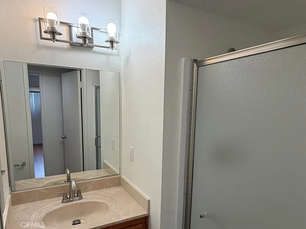 5227 Eagle Dale Avenue #4 Eagle Rock, CA 90041