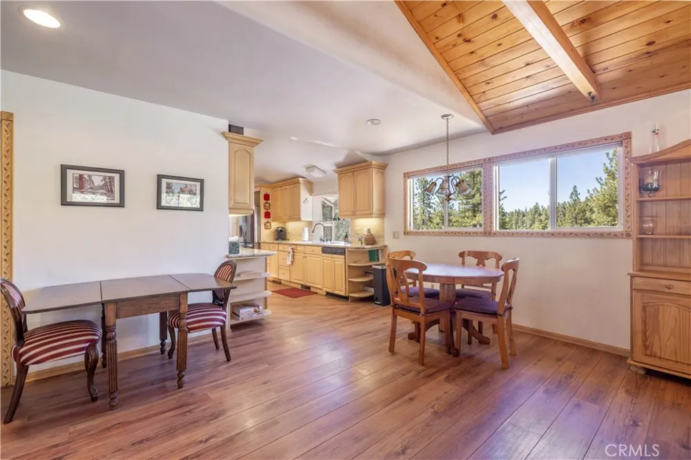 39147 Cedar Dell Fawnskin, CA 92333