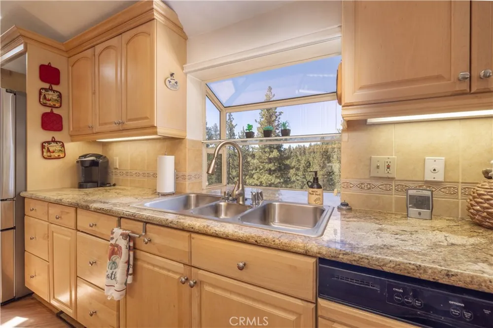 39147 Cedar Dell Fawnskin, CA 92333