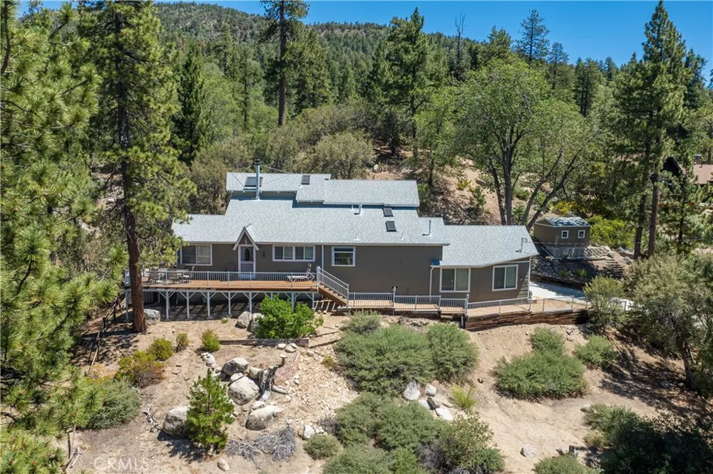 39147 Cedar Dell Fawnskin, CA 92333