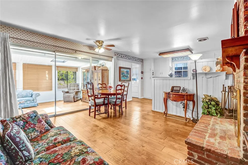 9818 Creemore Drive Tujunga, CA 91042