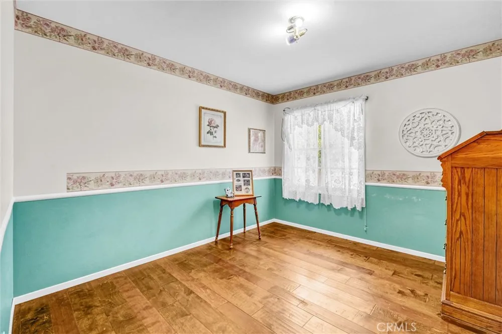 9818 Creemore Drive Tujunga, CA 91042