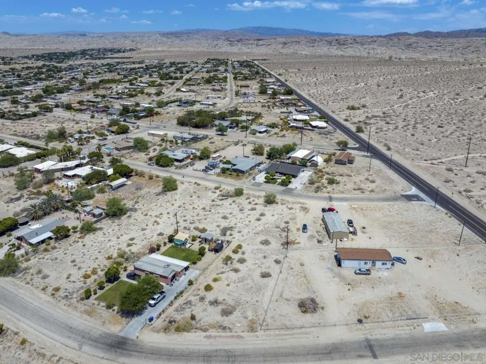 Coral Reef RD Mecca, CA 92254