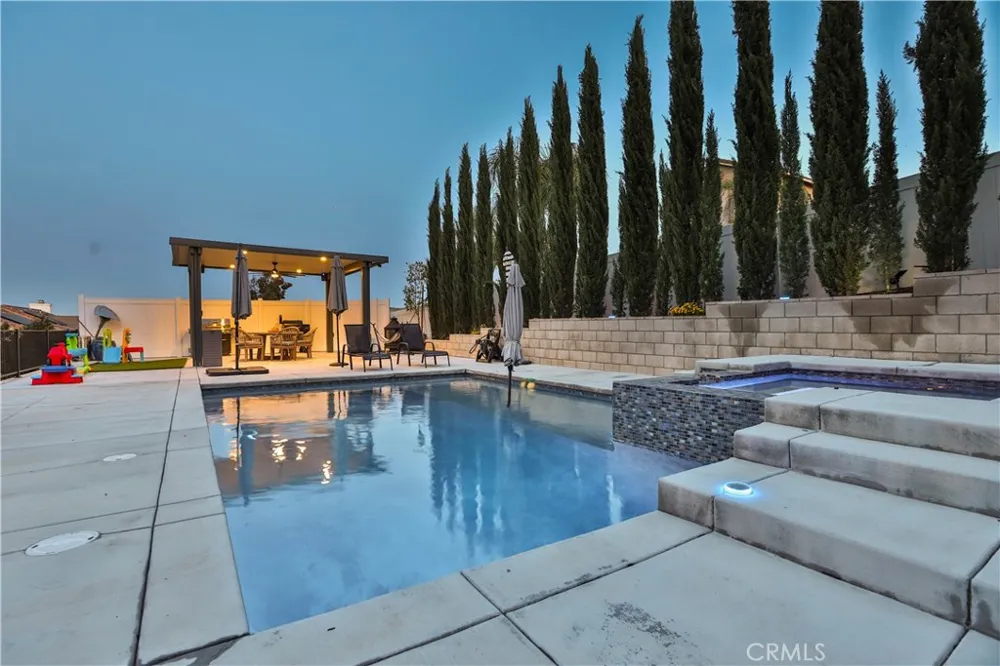 13083 Via Tuscany Riverside, CA 92503
