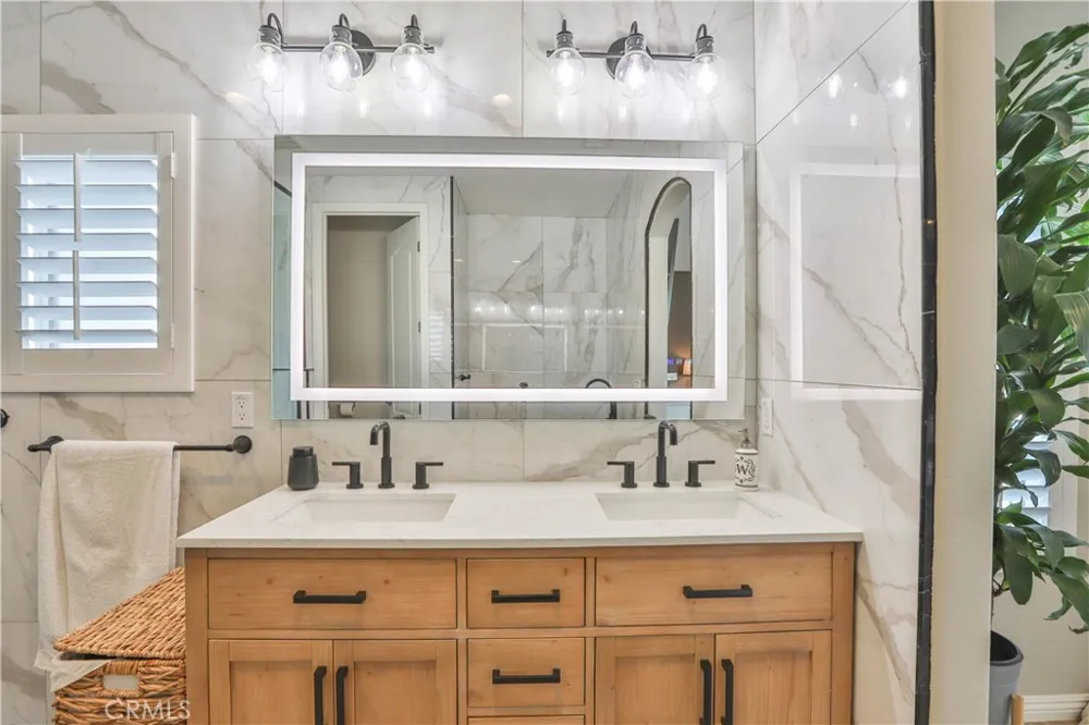 13083 Via Tuscany Riverside, CA 92503