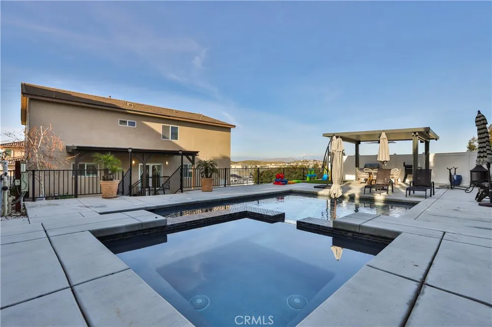 13083 Via Tuscany Riverside, CA 92503