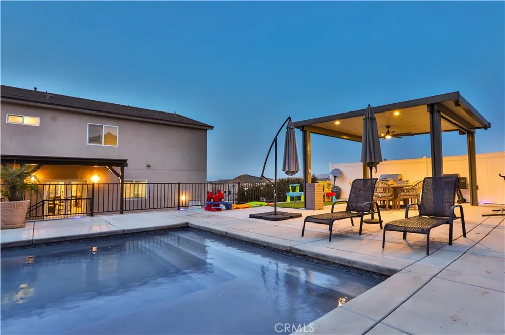 13083 Via Tuscany Riverside, CA 92503