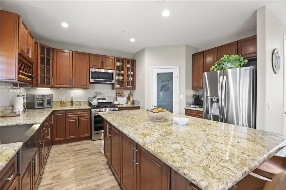 13083 Via Tuscany Riverside, CA 92503