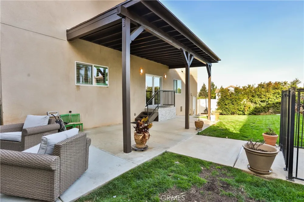 13083 Via Tuscany Riverside, CA 92503