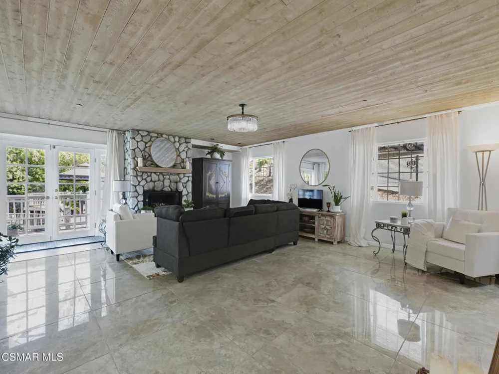 1548 Le Flore Drive La Habra Heights, CA 90631