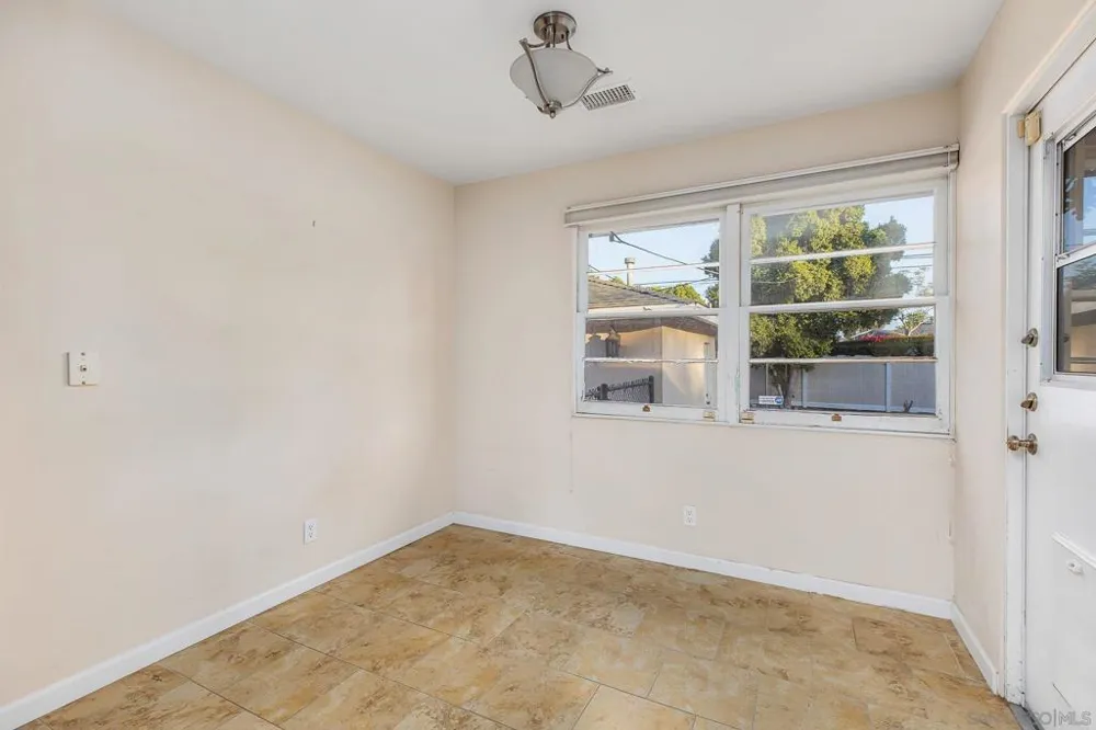 6223 Mesita Drive San Diego, CA 92115