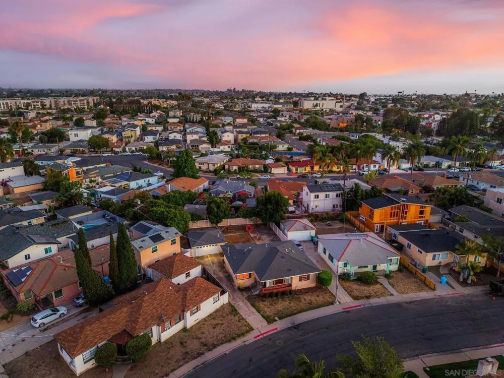 6223 Mesita Drive San Diego, CA 92115