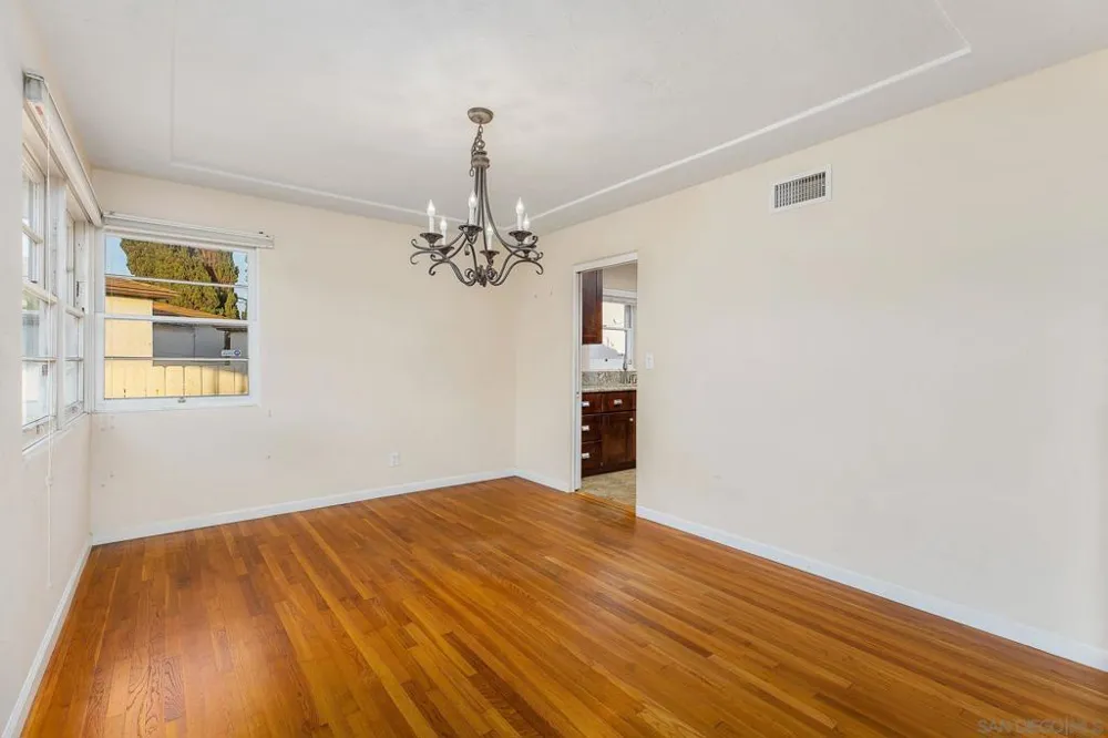 6223 Mesita Drive San Diego, CA 92115