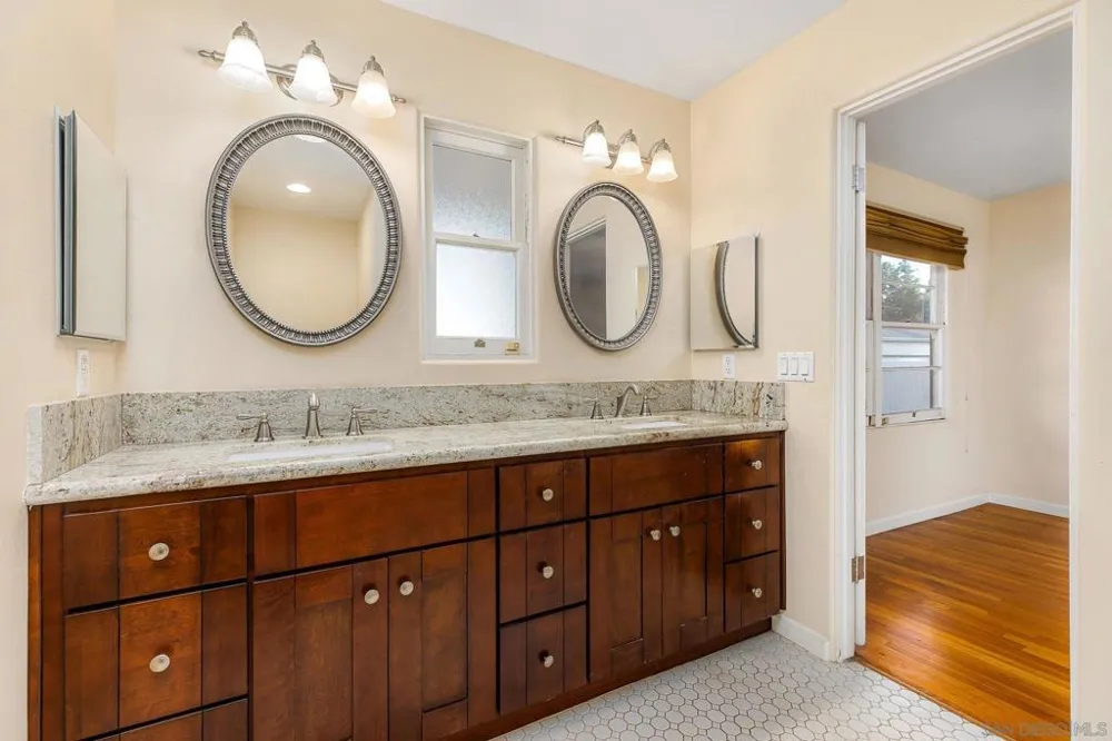 6223 Mesita Drive San Diego, CA 92115
