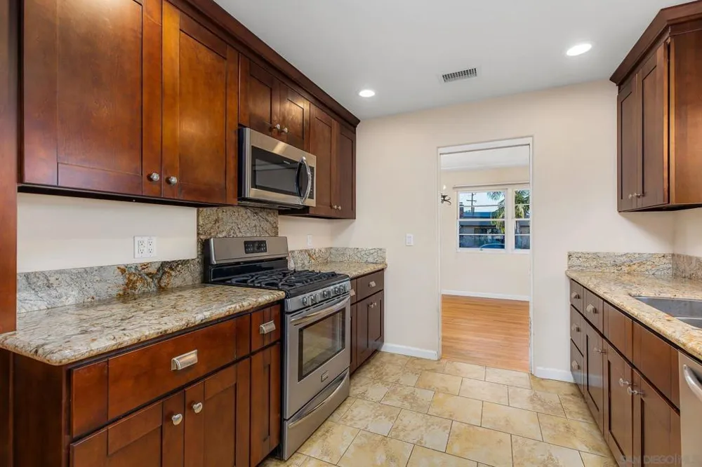 6223 Mesita Drive San Diego, CA 92115