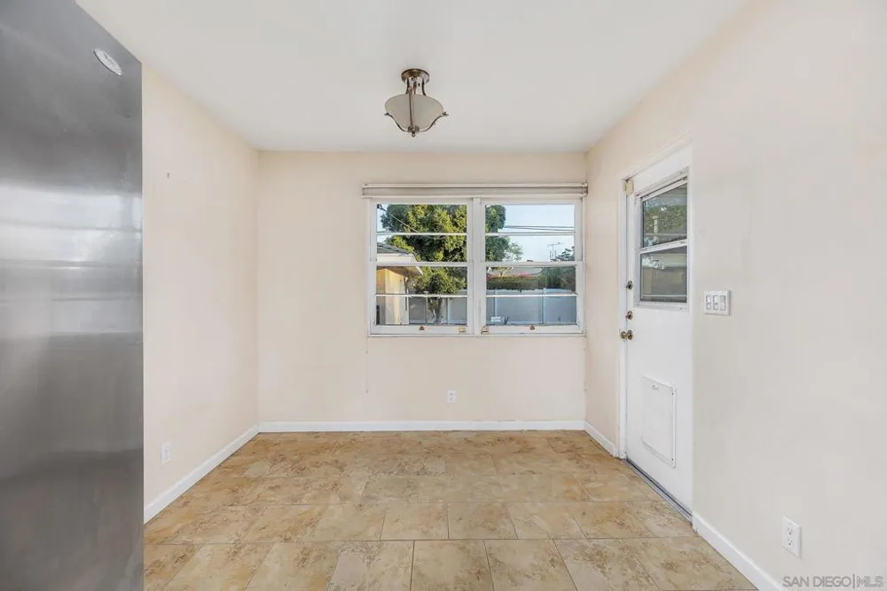 6223 Mesita Drive San Diego, CA 92115