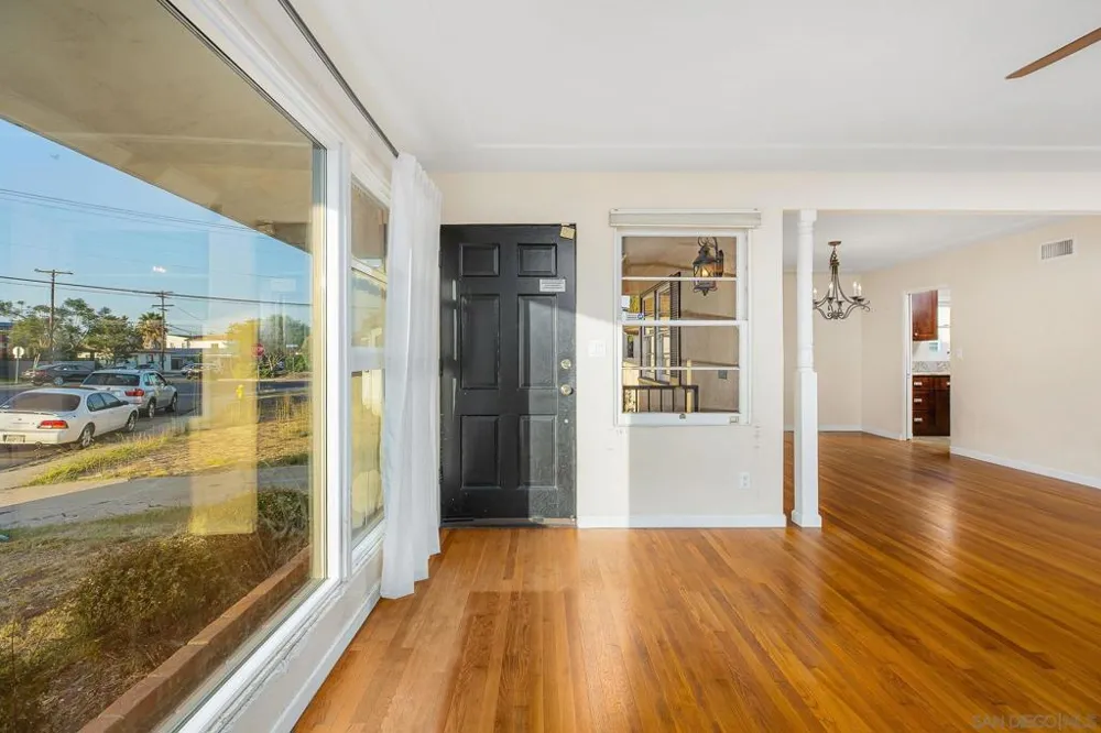 6223 Mesita Drive San Diego, CA 92115