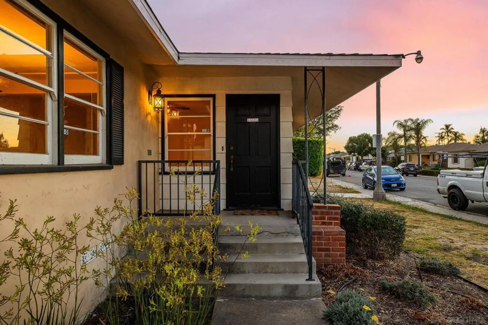 6223 Mesita Drive San Diego, CA 92115