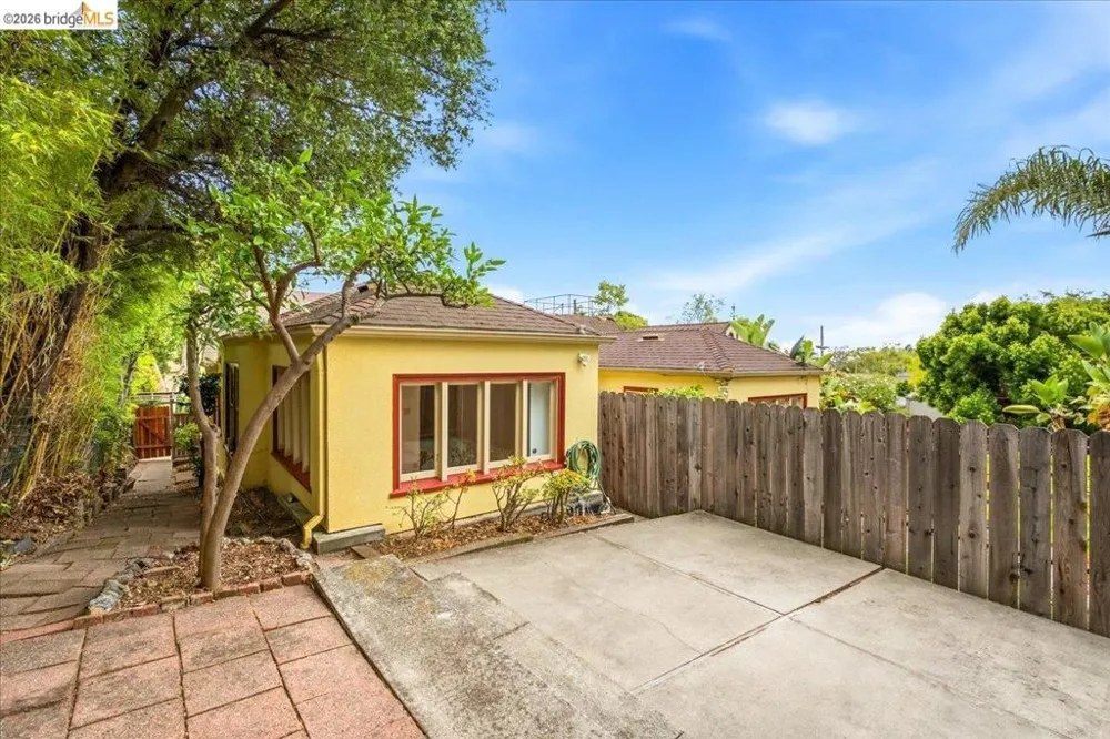 2403 Cedar St Berkeley, CA 94708