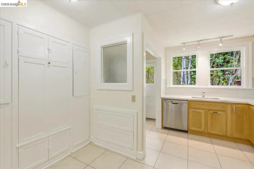 2403 Cedar St Berkeley, CA 94708