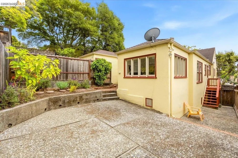 2403 Cedar St Berkeley, CA 94708