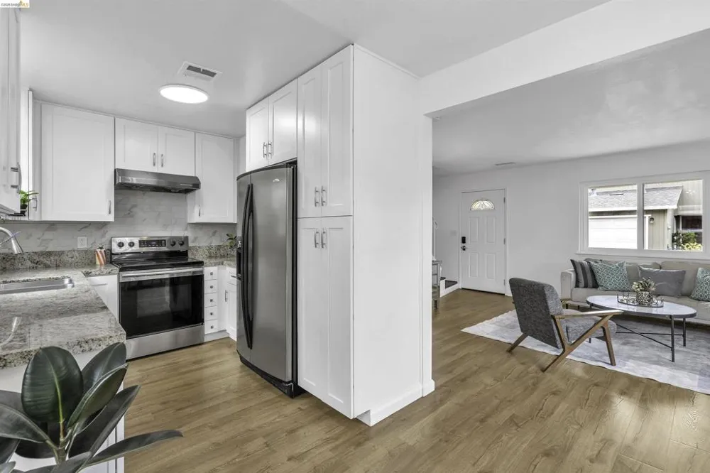 20278 Forest Ave #4 Castro Valley, CA 94546