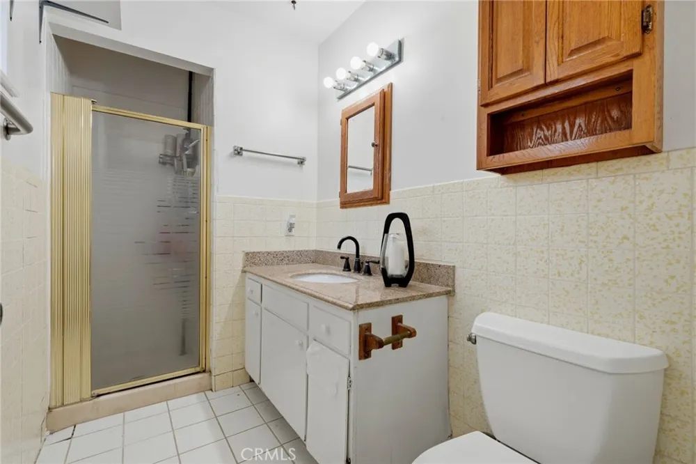 5160 Rhoads Santa Barbara, CA 93111