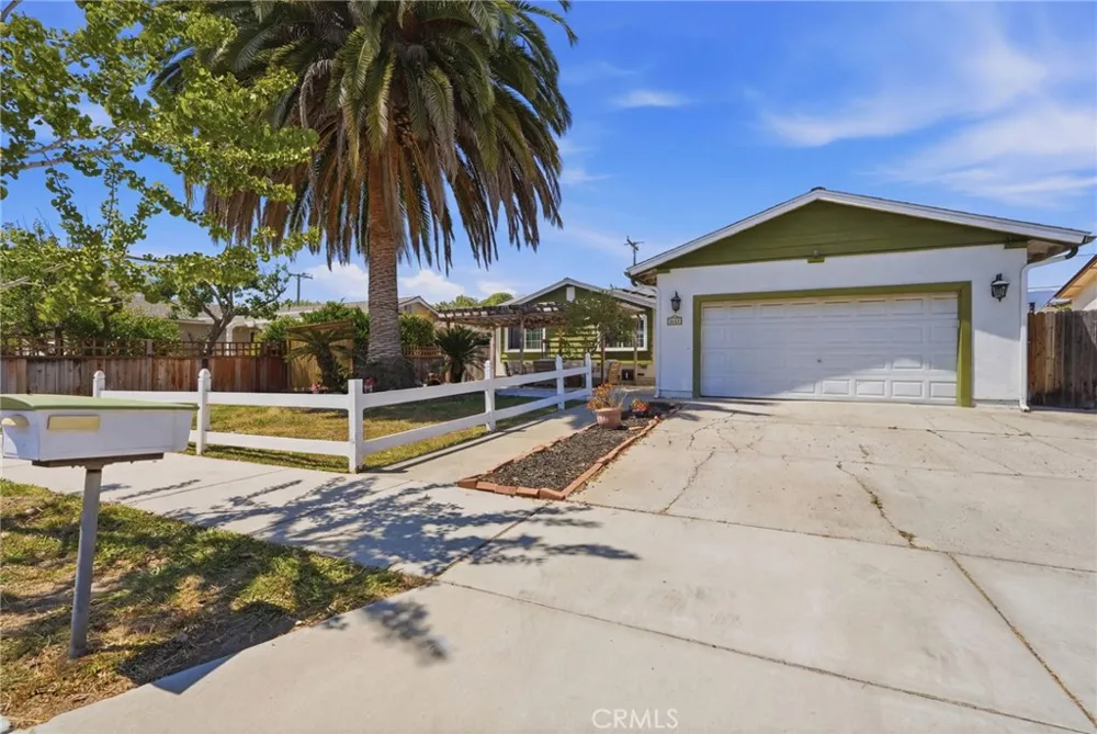 5160 Rhoads Santa Barbara, CA 93111